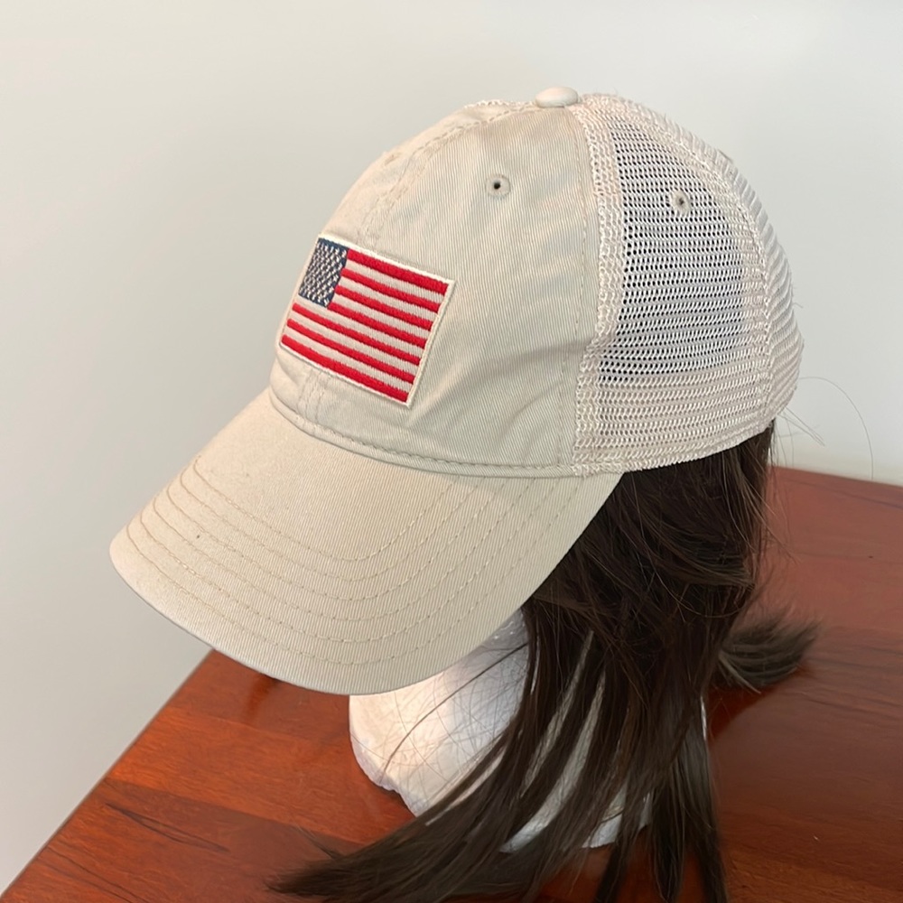 USA adjustable baseball hat with American 🇺🇸 flag patches